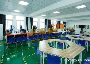 机器人综合实验实训室