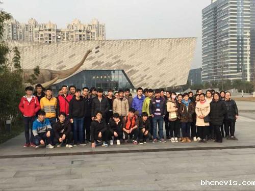 我院赴省地质博物馆开展认知实习